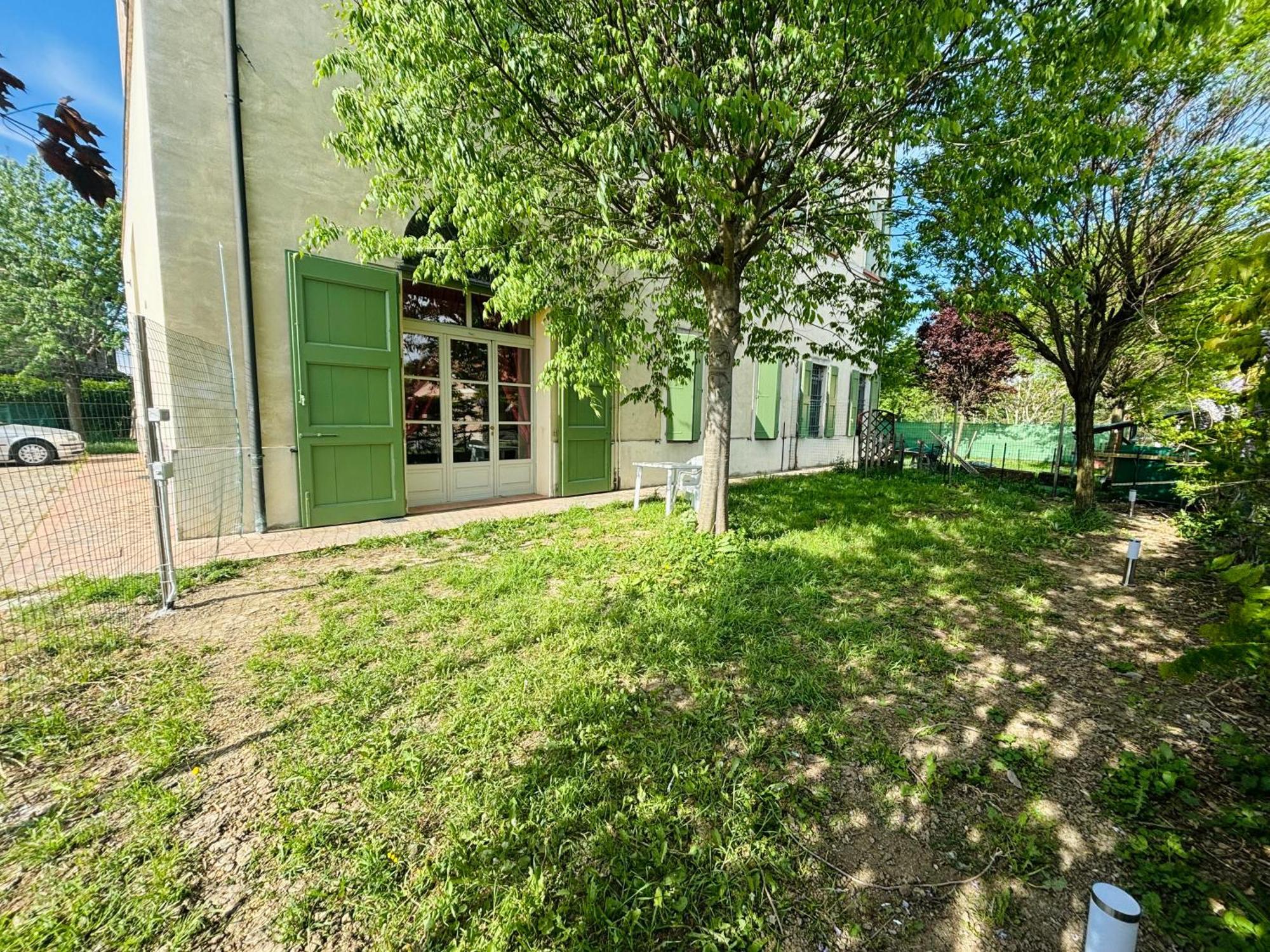 Intero Appartamento Con Giardino In Palazzo Del 1600 Campogalliano Exterior foto