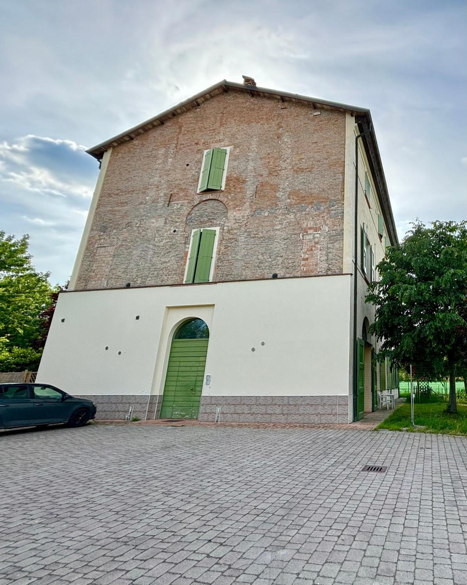 Intero Appartamento Con Giardino In Palazzo Del 1600 Campogalliano Exterior foto